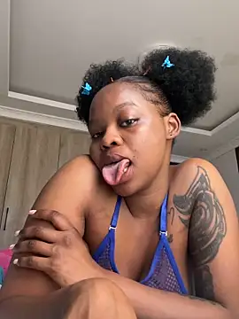 SexxyLunar online show from November 2025 06:39:01 AM