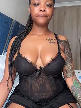 SexxyLunar online show from February 2026 05:51:01 AM