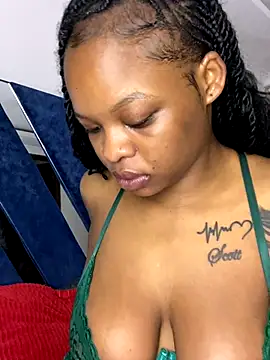 SexxyLunar online show from October 2025 02:01:02 AM