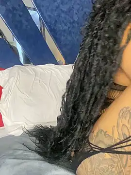SexxyLunar online show from October 2025 10:31:02 PM