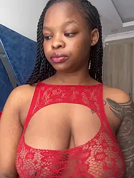 SexxyLunar online show from December 2025 06:07:01 AM