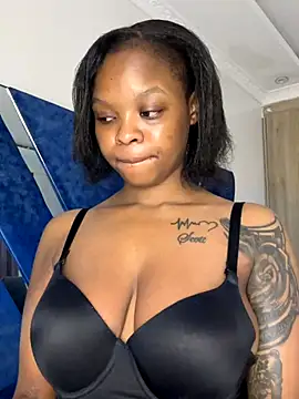 SexxyLunar online show from November 2025 09:40:02 PM