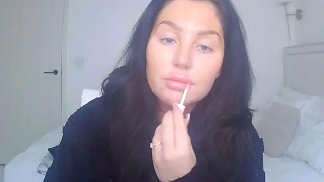 magical mia online show from January 2026 11:38:01 AM