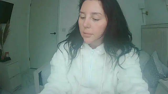 magical mia online show from April 2026 10:16:02 AM