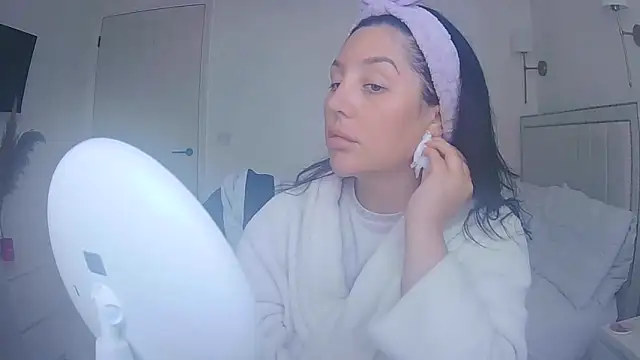 magical mia online show from May 2026 09:48:02 AM