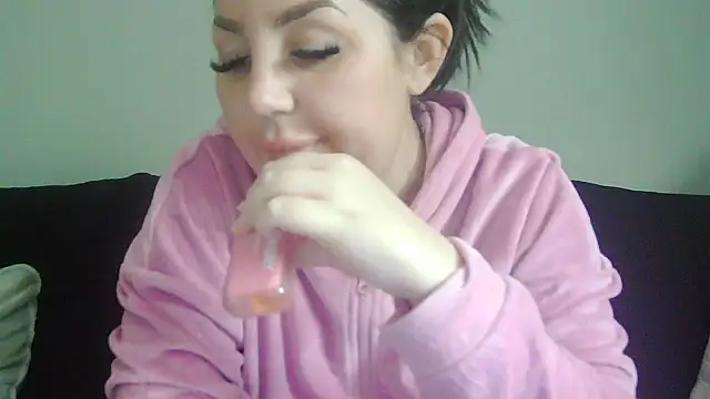 Snapshot of magical_mia chatting on October 2025 09:12:02 AM magical mia online show from October 2025 09:12:02 AM