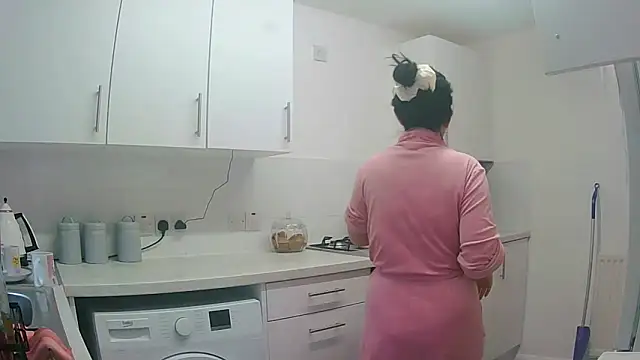 magical mia online show from November 2025 08:51:01 AM