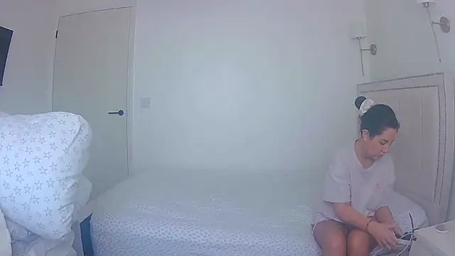 magical mia online show from April 2026 10:09:02 AM