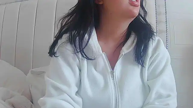 magical mia online show from November 2025 09:13:01 AM