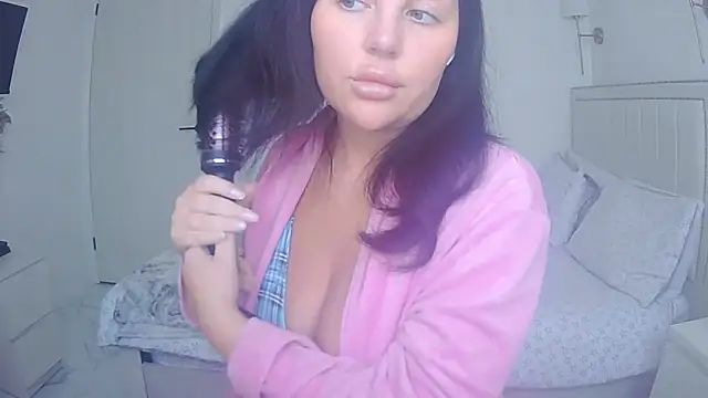 magical mia online show from March 2026 12:15:01 PM