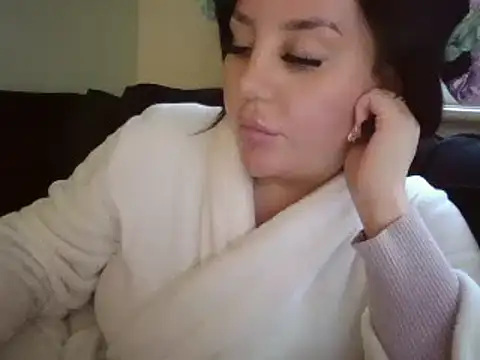 Snapshot of magical_mia chatting on February 2025 04:03:02 PM magical mia online show from February 2025 04:03:02 PM