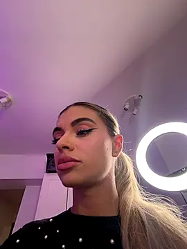 HaileyMadow online show from December 2025 08:50:01 AM