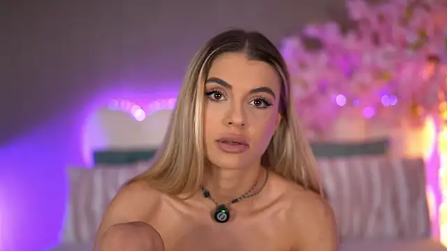 HaileyMadow online show from July 2026 06:53:01 AM