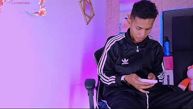 Snapshot of dilan_alfonzo chatting on June 2026 08:47:02 PM dilan alfonzo online show from June 2026 08:47:02 PM