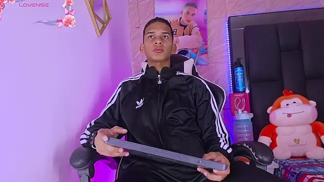 dilan alfonzo online show from March 2026 04:06:01 AM