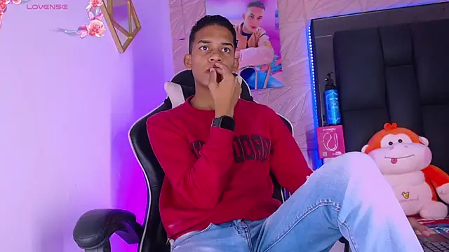 dilan alfonzo online show from April 2026 04:47:02 AM