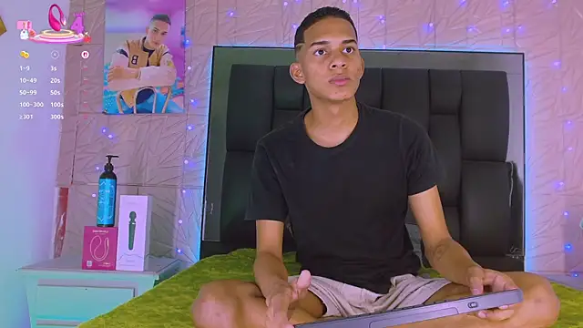 dilan alfonzo online show from December 2025 08:41:02 PM