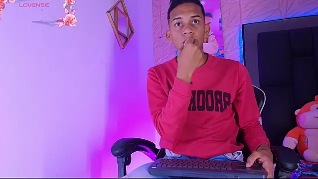 dilan alfonzo online show from June 2026 07:00:02 PM