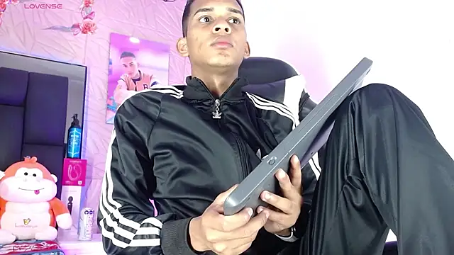 dilan alfonzo online show from April 2026 04:29:02 AM