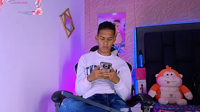 dilan alfonzo online show from May 2026 02:13:02 PM