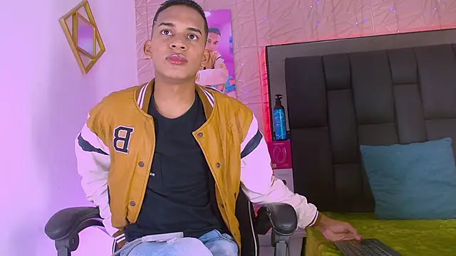 dilan alfonzo online show from November 2025 07:51:01 PM