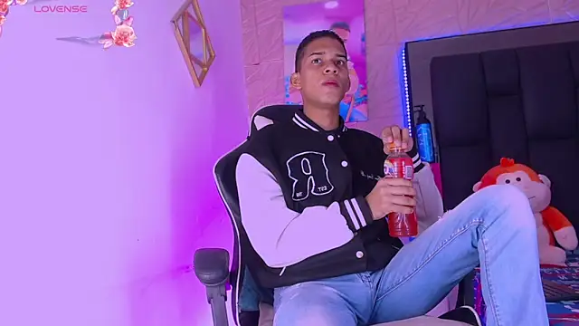 dilan alfonzo online show from March 2026 03:24:01 AM