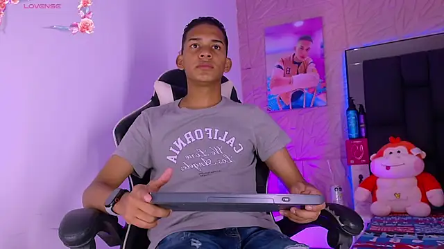 dilan alfonzo online show from April 2026 04:13:02 AM