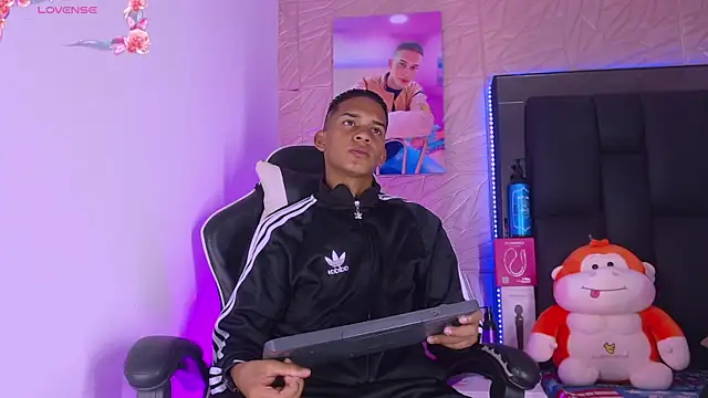 dilan alfonzo online show from April 2026 03:41:01 AM