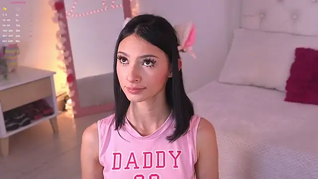 little kawaiigirl  online show from April 2026 01:19:01 AM