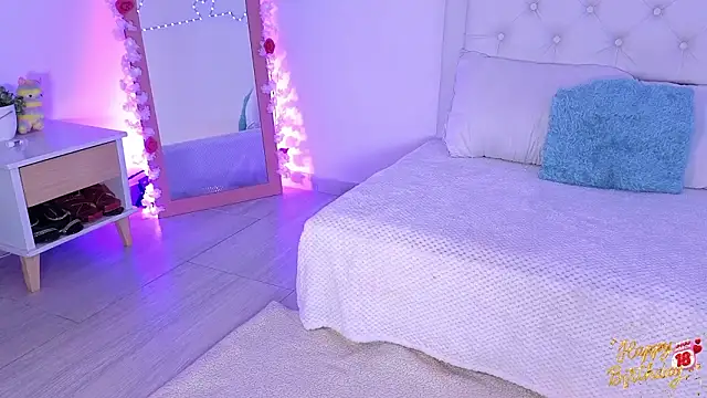 little kawaiigirl  online show from March 2026 03:02:02 AM