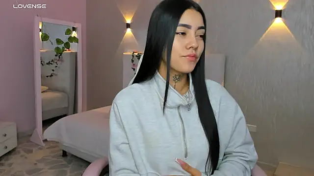miagomezweb1 online show from March 2025 12:30:02 PM