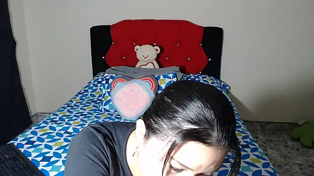 Crystal milkmature online show from February 2025 01:09:01 AM