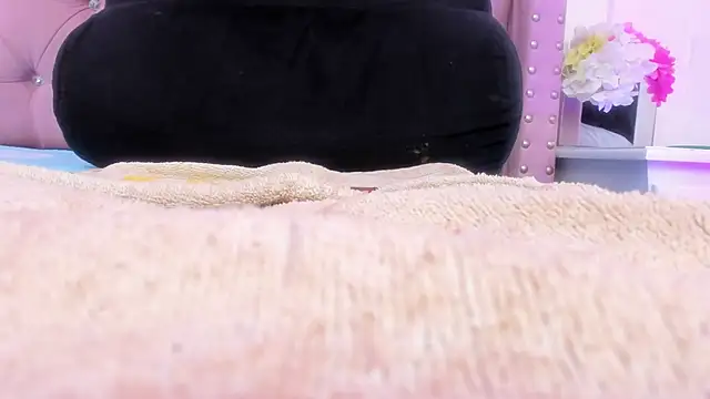 MonicaSchwartz online show from March 2026 09:09:02 AM