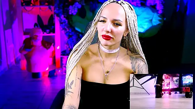 MonicaMaxwel online show from November 2025 10:52:01 AM