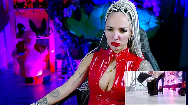 MonicaMaxwel online show from November 2025 11:14:02 AM