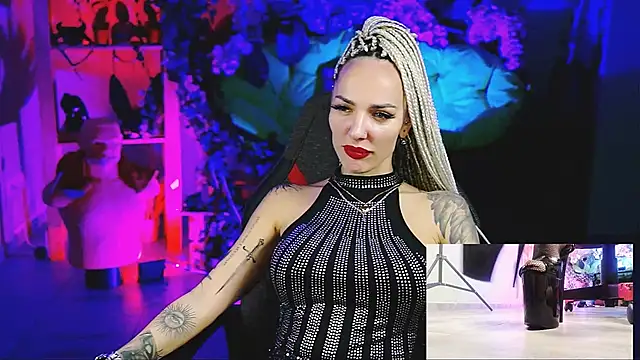 MonicaMaxwel online show from November 2025 10:49:02 AM