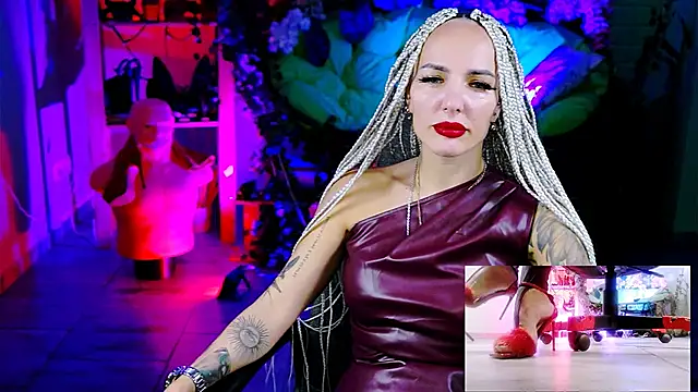 MonicaMaxwel online show from November 2025 10:31:01 AM