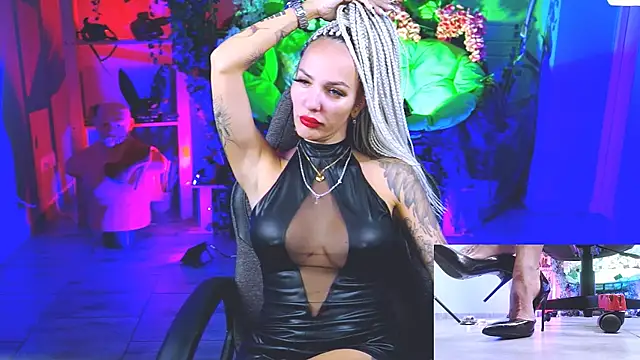 Snapshot of MonicaMaxwel chatting on September 2025 11:14:02 AM MonicaMaxwel online show from September 2025 11:14:02 AM