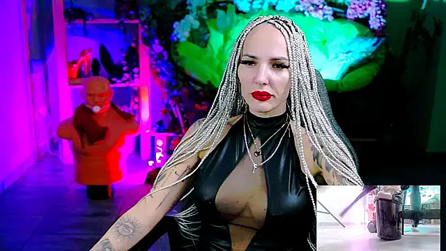 MonicaMaxwel online show from December 2025 10:50:02 AM