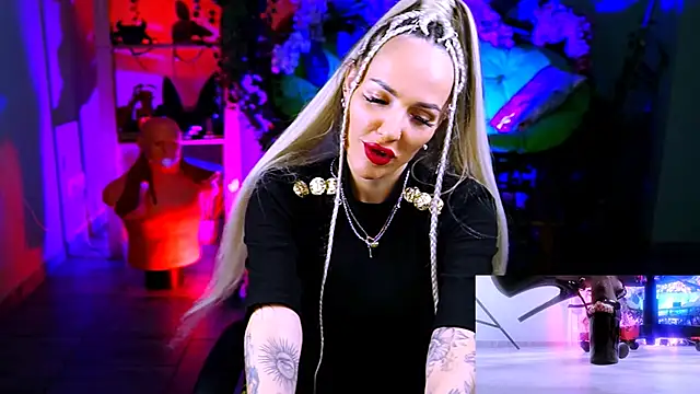 MonicaMaxwel online show from November 2025 11:14:02 AM