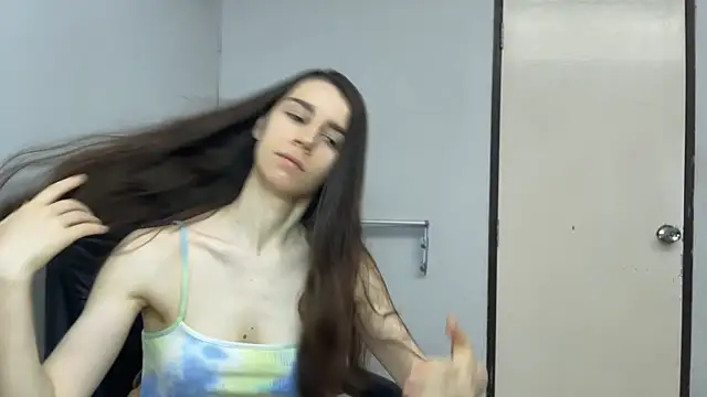 Snapshot of SassyJessi chatting on April 2026 04:15:01 AM SassyJessi online show from April 2026 04:15:01 AM