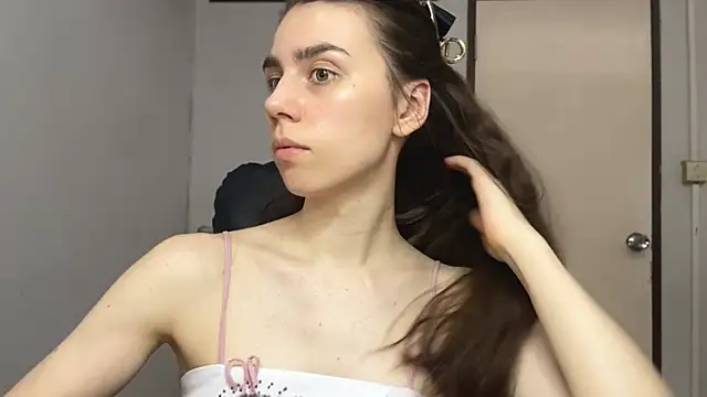 SassyJessi online show from September 2025 04:05:01 AM