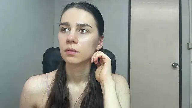 SassyJessi online show from June 2026 04:18:01 AM
