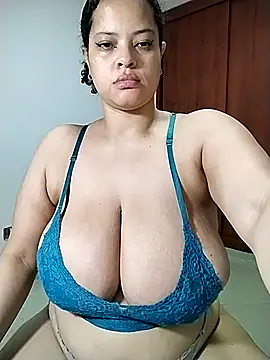 Snapshot of sweetpe chatting on March 2025 09:24:02 AM sweetpe online show from March 2025 09:24:02 AM