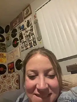 molly witha chance online show from September 2025 09:47:02 AM