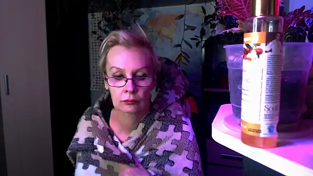 HelgaHimmell online show from April 2026 09:27:01 PM