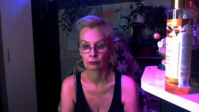 HelgaHimmell online show from April 2026 10:57:02 PM