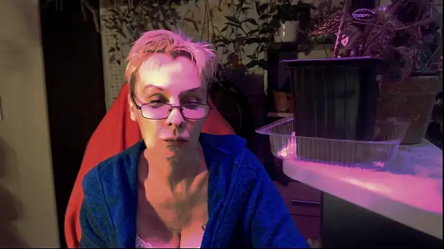 HelgaHimmell online show from July 2026 05:53:02 PM