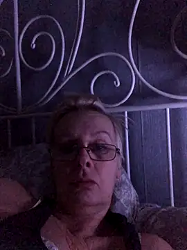 HelgaHimmell online show from November 2025 08:42:02 PM