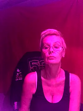 HelgaHimmell online show from November 2025 10:14:02 PM